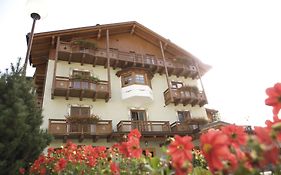 Hotel Almazzago